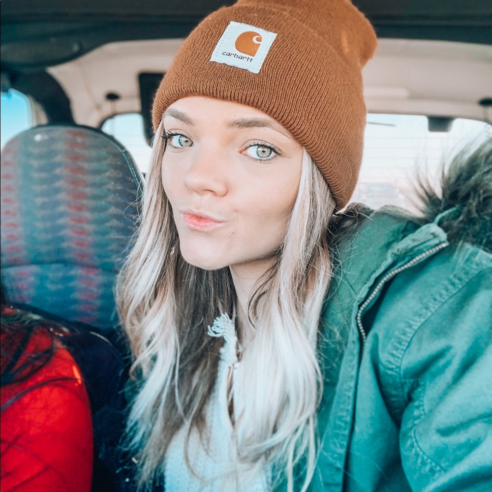 Meet your Posher, Marisa